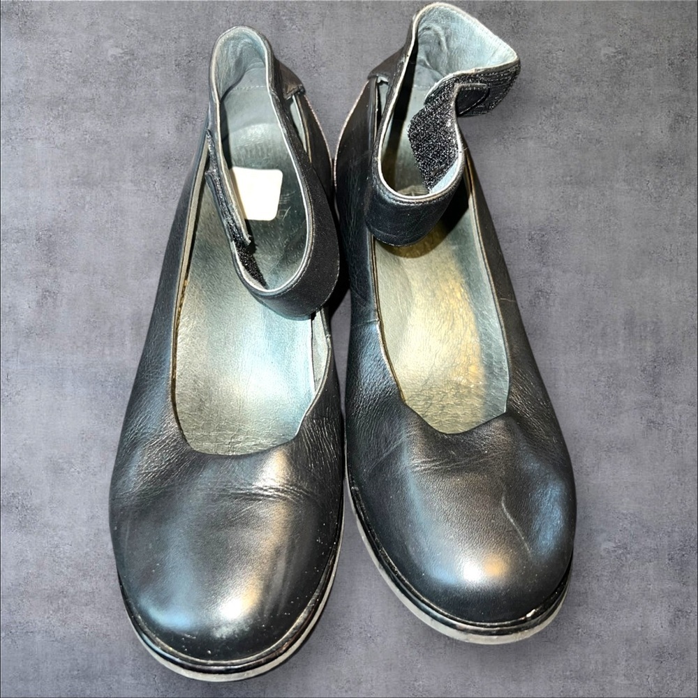 Dansko Black‎ Mules Timeless Comfort and Style